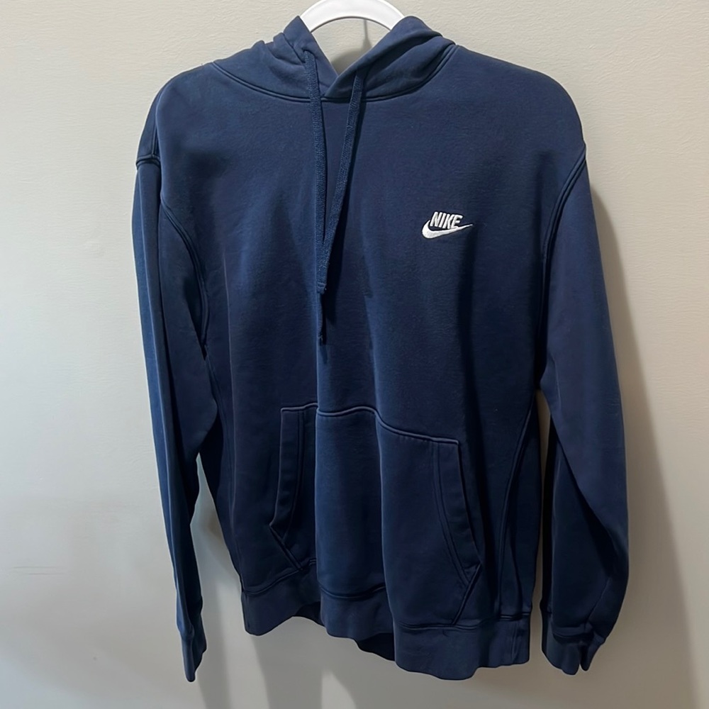 nike club fleece hoodie navy size large
